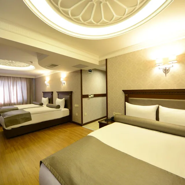Room, Triple, Grand Bazaar Hotel 6/10