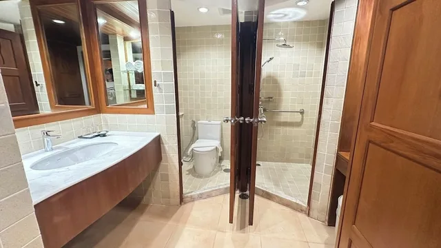 غرفة ديلوكس بسرير كينج بإطلالة على المسبح، Belle Villa Resort Chiangmai 4/5