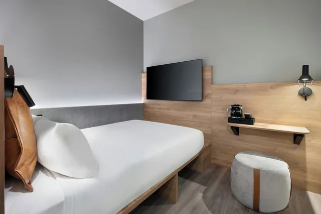 غرفة بسرير كوين، Moxy London Piccadilly Circus 4/7