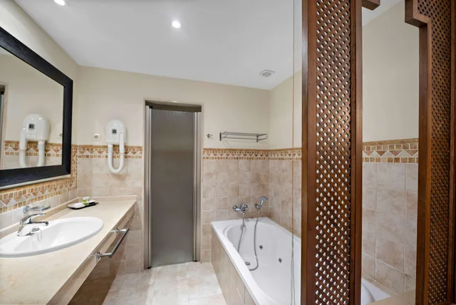 1 Bedroom, Plus, Premium, Suite, Hot Tub، Wyndham Grand Costa del Sol 4/6