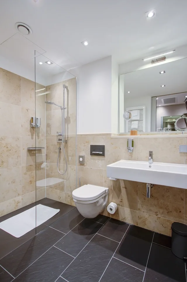 غرفة سوبيريور بسرير كوين بشرفة، Qube Hotel Bahnstadt 2/2
