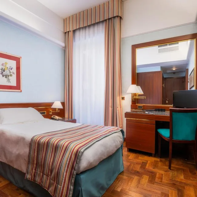 Room, Single, Hotel Crivis 3/16