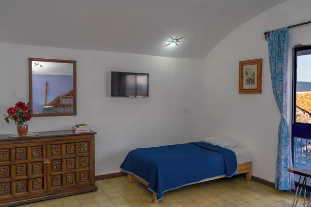Marilyn Monroe, Triple، De La Borda Hotel 7/10