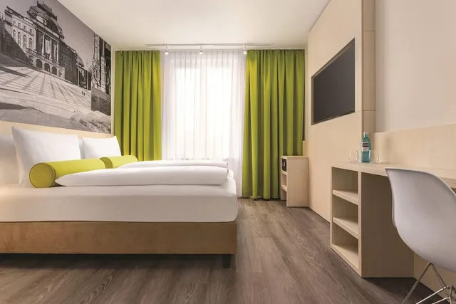 Standard, Twin Beds, Super 8 by Wyndham Chemnitz 3/9