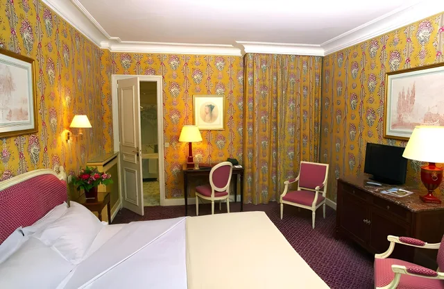 Standard, Victoria Palace Hotel 1/1