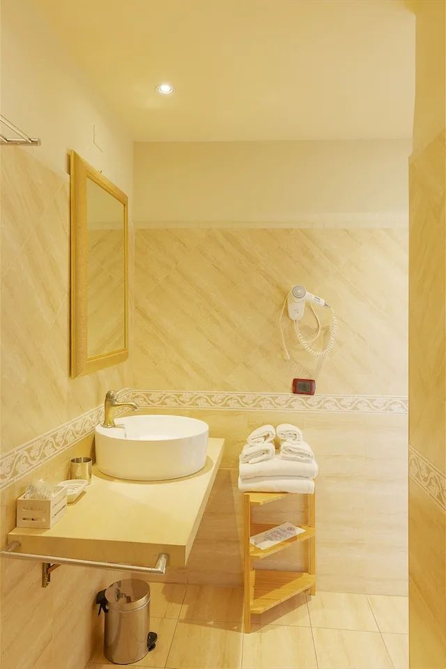 غرفة سوبيريور بسرير مزدوج بشرفة، Hotel Palazzo Sa Pischedda 3/3