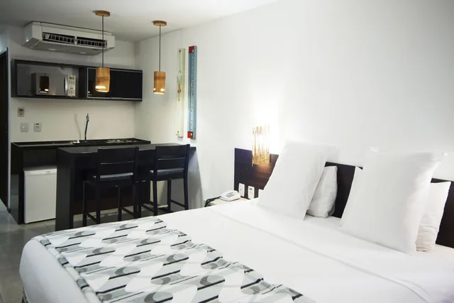 Life, Triple, 1 Double and 1 Single Bed, Partial Sea View, Kitchen، Ritz Suites Grand Hotel Boutique 6/9