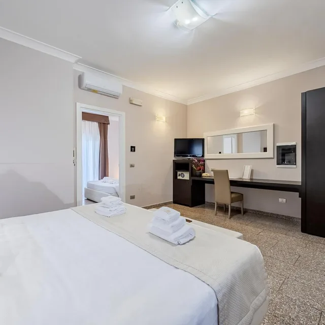 غرفة ديلوكس ثلاثية، Hotel Euro House Suites 1/10