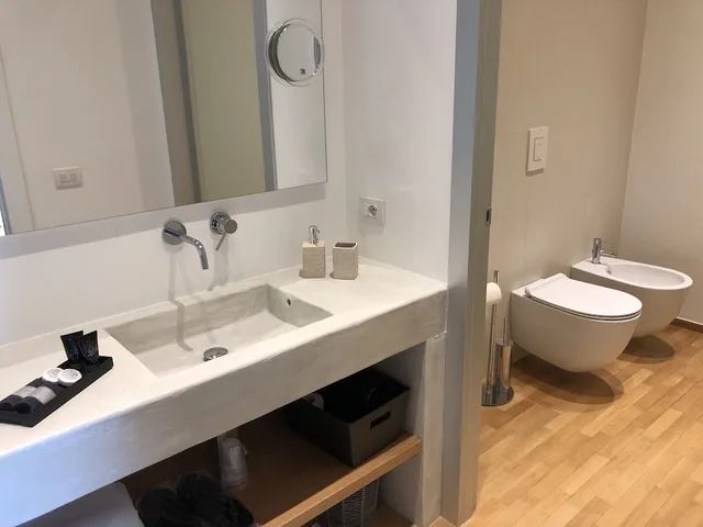 Standard, King Bed, 200 Rooms And Terrace 5/6
