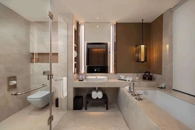 غرفة ديلوكس بسرير كينج بشرفة، Radisson Blu Bali Uluwatu 10/10