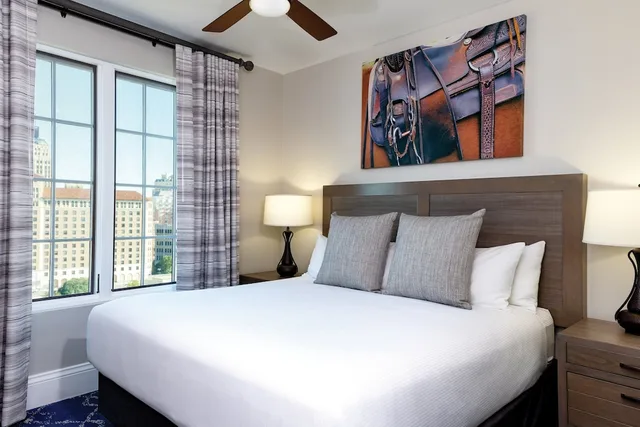 شقة سكنية قياسية بسريرين مزدوجين وسرير كينج بغرفتي نوم مع أريكة بمطبخ، Club Wyndham La Cascada 9/10