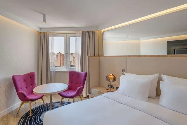 غرفة سوبيريور بسرير كينج في طابق مرتفع، Radisson Blu Beke 2/5