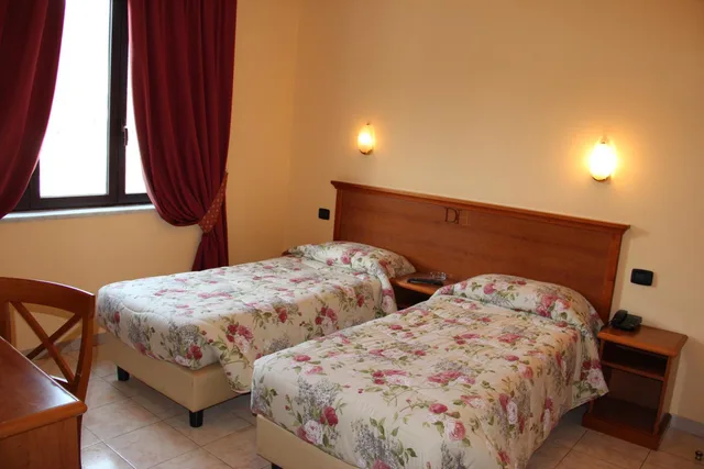غرفة بسريرين منفصلين، Demy Hotel 1/7
