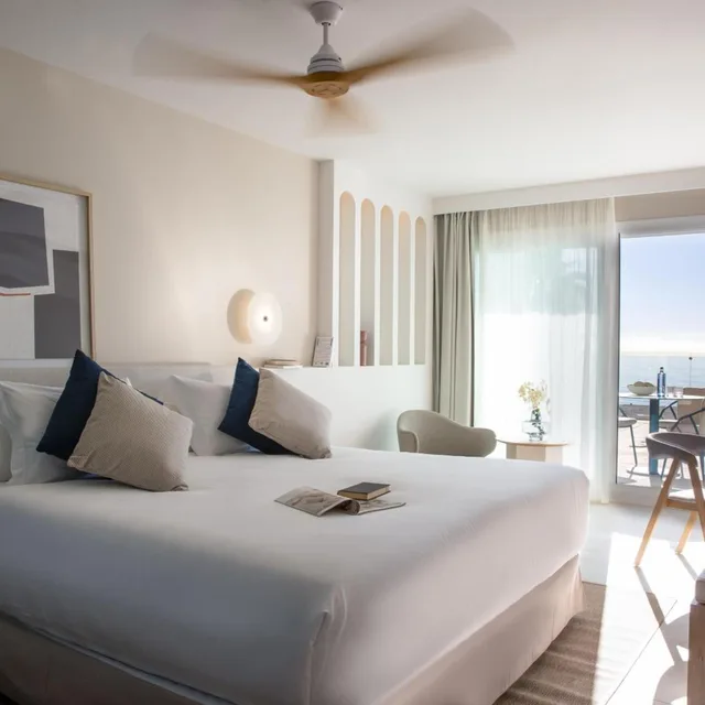 Sea View Suite with Pool، METT Hotel & Beach Resort Marbella Estepona 1/6