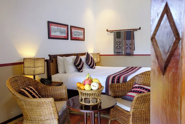 غرفة ديلوكس بسرير كينج بإطلالة على الجبل، Riverside Boutique Resort Vang Vieng 4/8