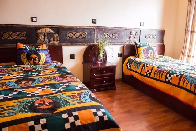 غرفة بسرير كينج بإطلالة على الجبل، Cliff Edge Hotel - Lalibela 2/3