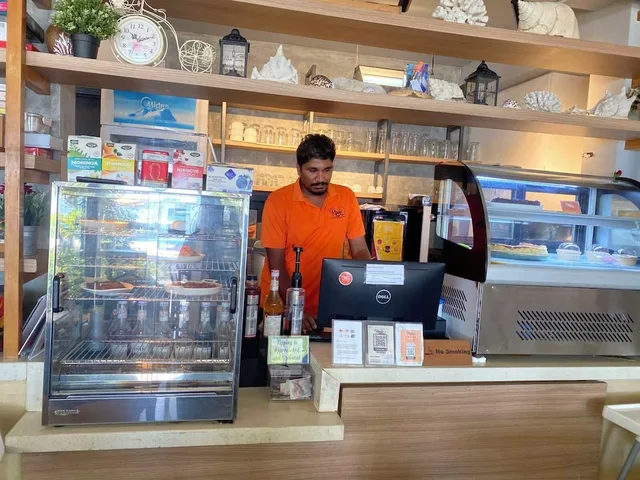 Ripple Beach Inn، Male 7/50