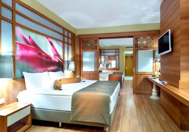 غرفة قياسية كبيرة بسرير مزدوج، Xafira Deluxe Resort 1/1