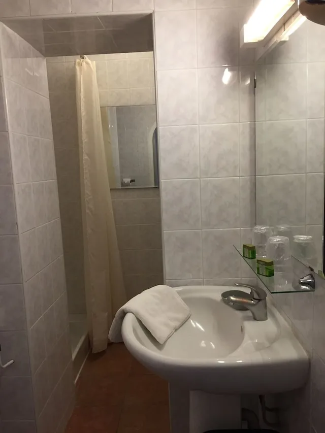 Room, Triple, HOSTELLERIE DE LA SOURCE 10/10