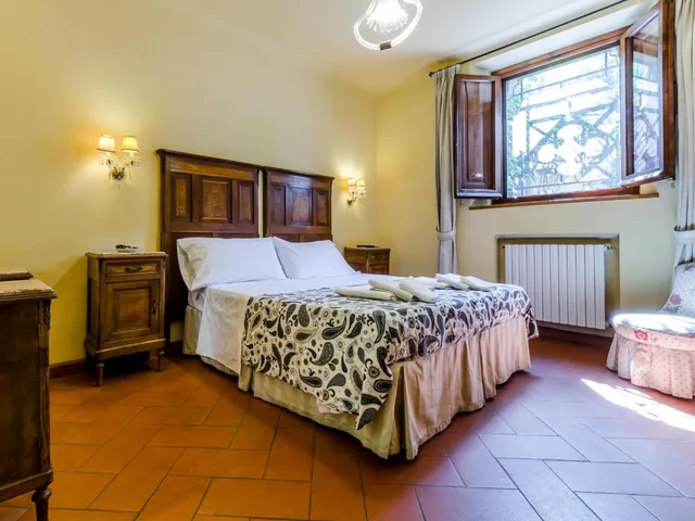 Room, Double or Twin Bed, Sangaggio House 1/3