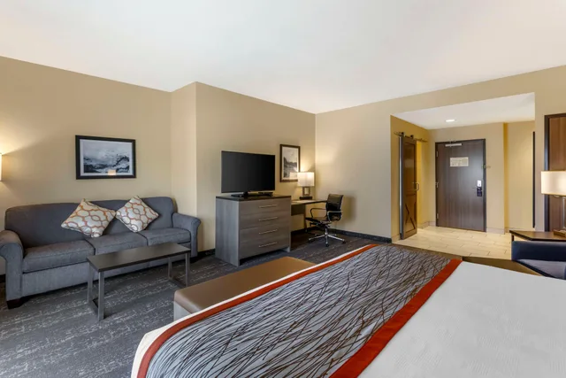 جناح بسريرين كوين مع أريكة بمطبخ صغير، Best Western Plus Heber Valley Hotel 4/5