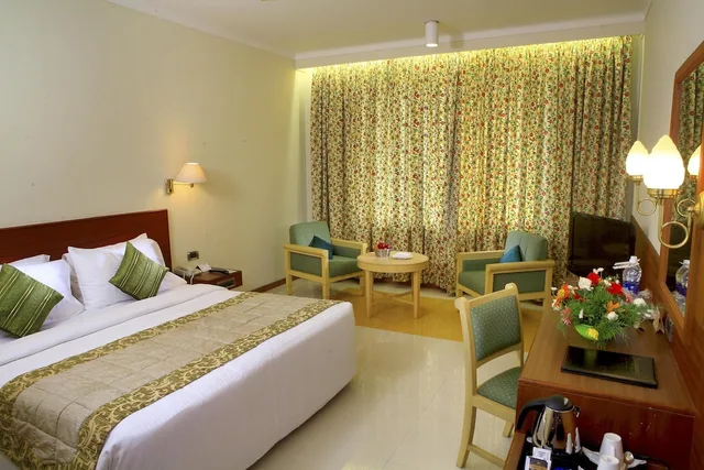 غرفة تنفيذية بسرير مزدوج، Sangam Hotel In Thanjavur 2/3
