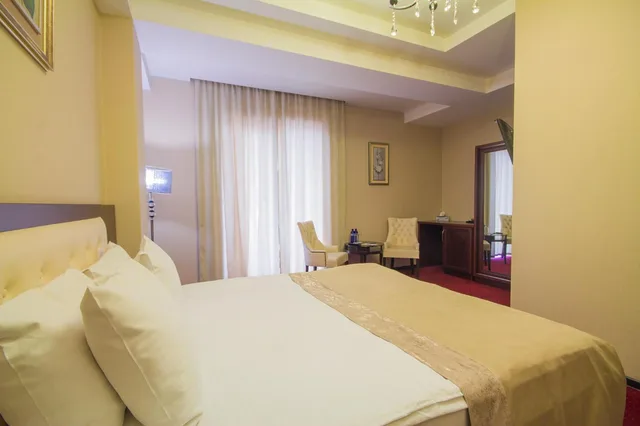 غرفة قياسية بسرير مزدوج بشرفة، Marionn Hotel 7/10