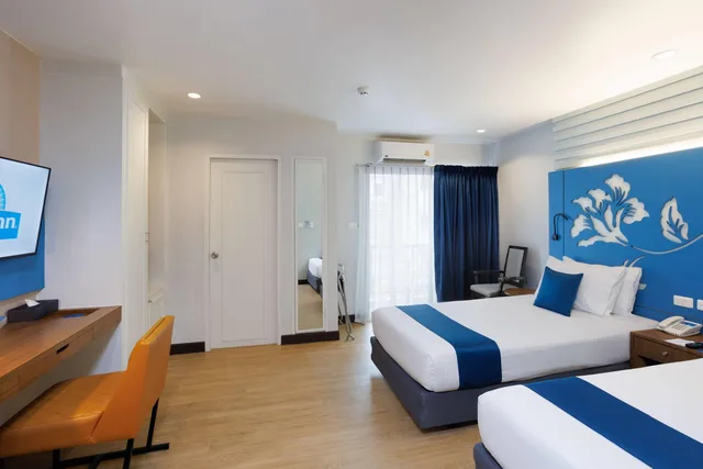 غرفة ديلوكس بسريرين منفصلين، Days Inn by Wyndham Patong Beach Phuket 2/9