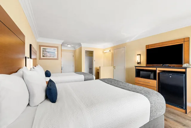 غرفة رباعية بسريرين كوين، Travelodge by Wyndham San Clemente Beach 4/7
