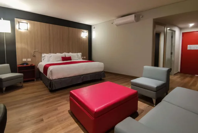 Relax, Suite, King Bed، Ramada Encore by Wyndham Monterrey Apodaca Zona Aeropuerto 2/5