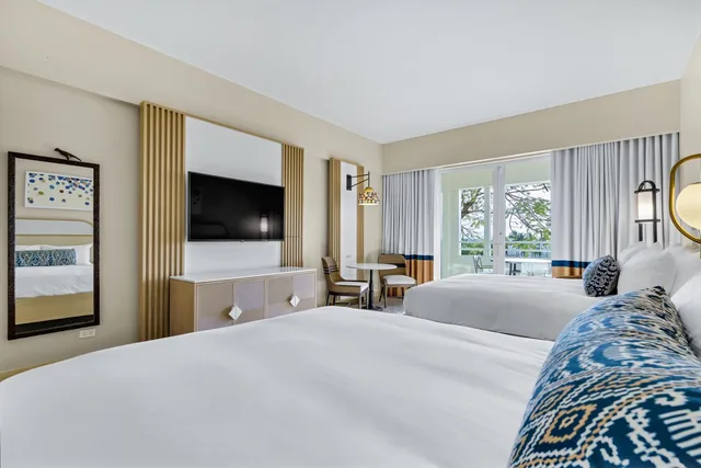 غرفة بسريرين كوين بإطلالة على الحديقة لذوي الإعاقة، El Conquistador Resort 1/1