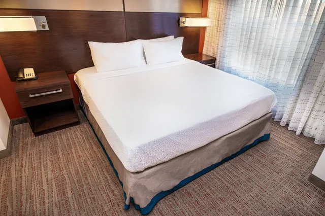 جناح ركني بسرير كينج مع أريكة، Residence Inn Largo Medical Center Drive 2/7