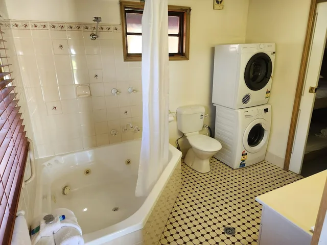 فيلا بسرير بطابقين وسريرين كوين بإطلالة على البحر بـ3 غرف نوم، Coachhouse Marina Resort 6/9