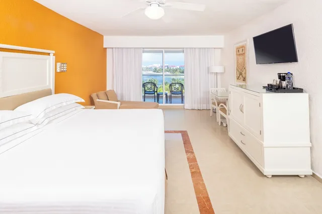 غرفة بسريرين مزدوجين بشرفة، Occidental Costa Cancun 4/10