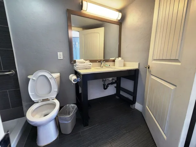 غرفة أساسية بسريرين كوين، Red Lion Inn & Suites Tucson Downtown 4/4