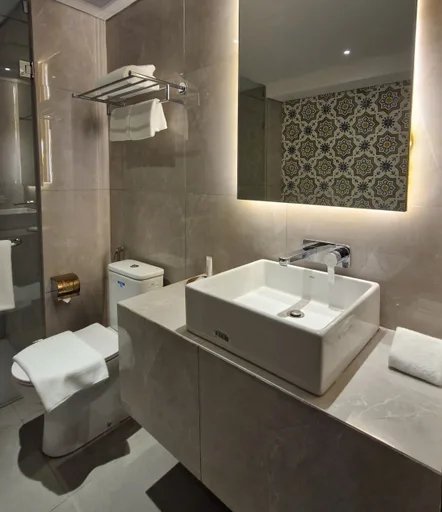 استوديو بسريرين مزدوجين للمدخنين، Myze Hotel Sumenep 2/3