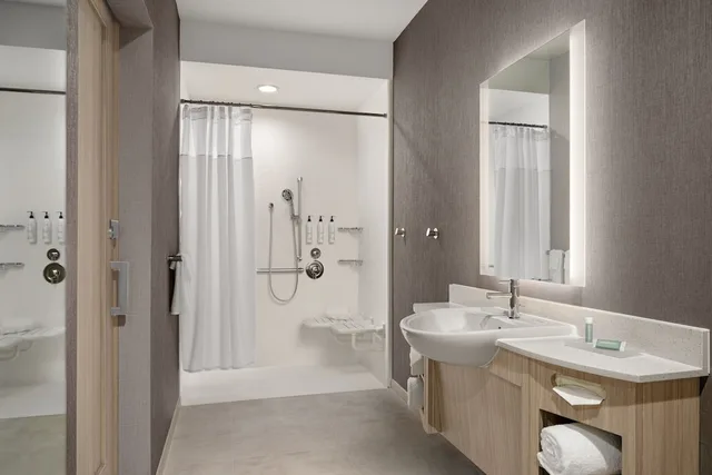 جناح بسرير كينج، SpringHill Suites Kalamazoo Portage 2/3