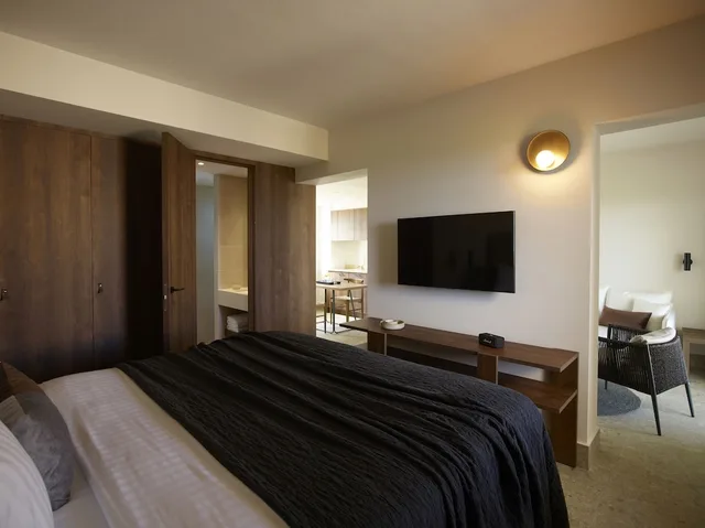 جناح ديلوكس بسرير مزدوج بغرفة نوم واحدة مع أريكة، Asterion Suites & Spa - Designed for Adults 3/5