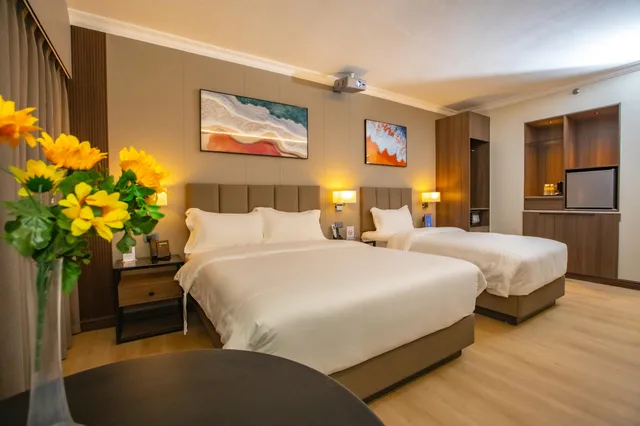 غرفة ثلاثية بسرير كوين وسرير فردي، EGI Cebu Resort & Hotel 1/1