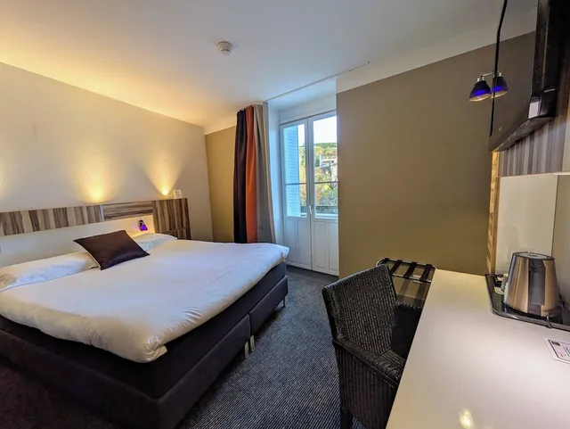 غرفة سوبيريور بسرير مزدوج، The Originals Aurillac Grand Hotel Saint Pierre 6/9
