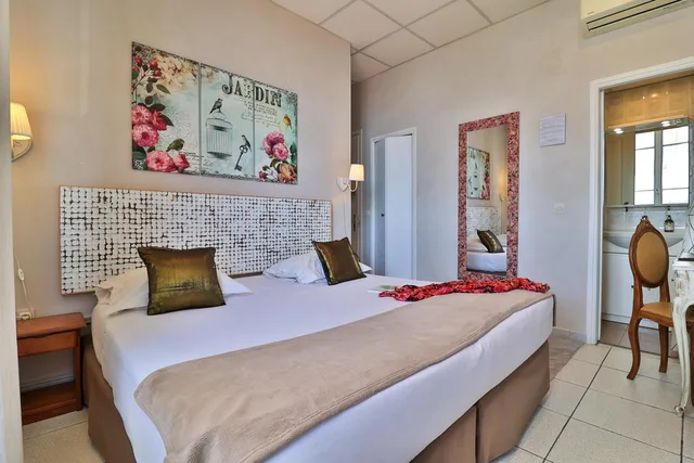 غرفة بسريرين منفصلين بإطلالة على المدينة، Le Panoramic Boutique Hotel 3/10