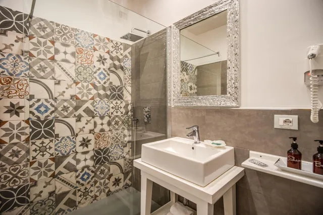 غرفة كلاسيكية بسرير كوين، Sorrento City Hotel 6/8
