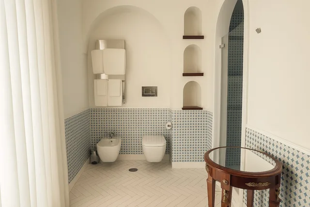 Comfort, Lateral Side Sea View، Grand Hotel Europa Palace 8/8
