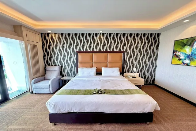 Luxury, King Bed, Pailyn Hotel Phitsanulok 2/10