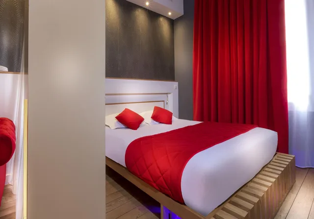 جناح ملكي، AMBRE HOTEL 1/9