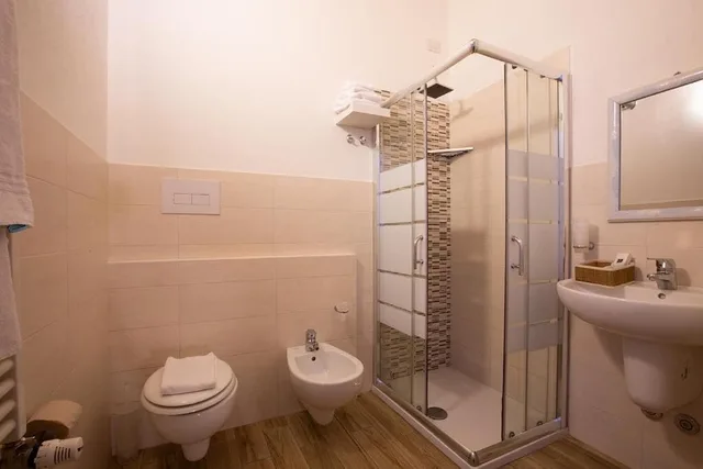 غرفة قياسية ثلاثية بسرير مزدوج وسرير فردي، Hotel La Bergamina 3/4