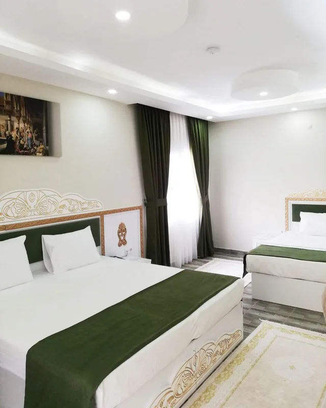 Family, Bicen Hotel 3/3