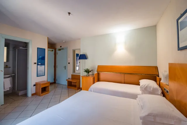غرفة قياسية ثلاثية بثلاثة أسرّة، Albergo Centrale Bologna 1/10
