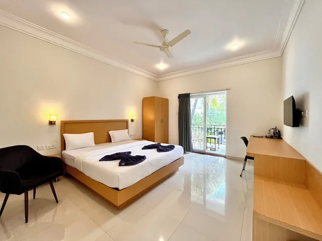 غرفة سوبيريور بسرير كينج بشرفة، Morjim Sunset Guesthouse 2/10