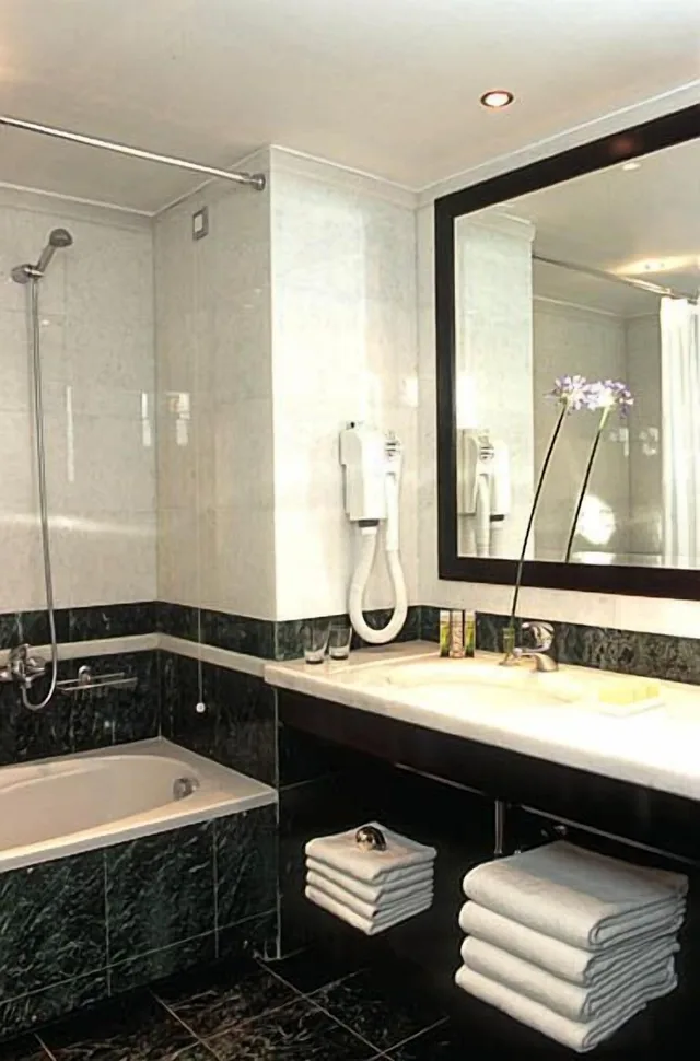 Maisonette, Double Bed, Sea View، Majestic 2/4